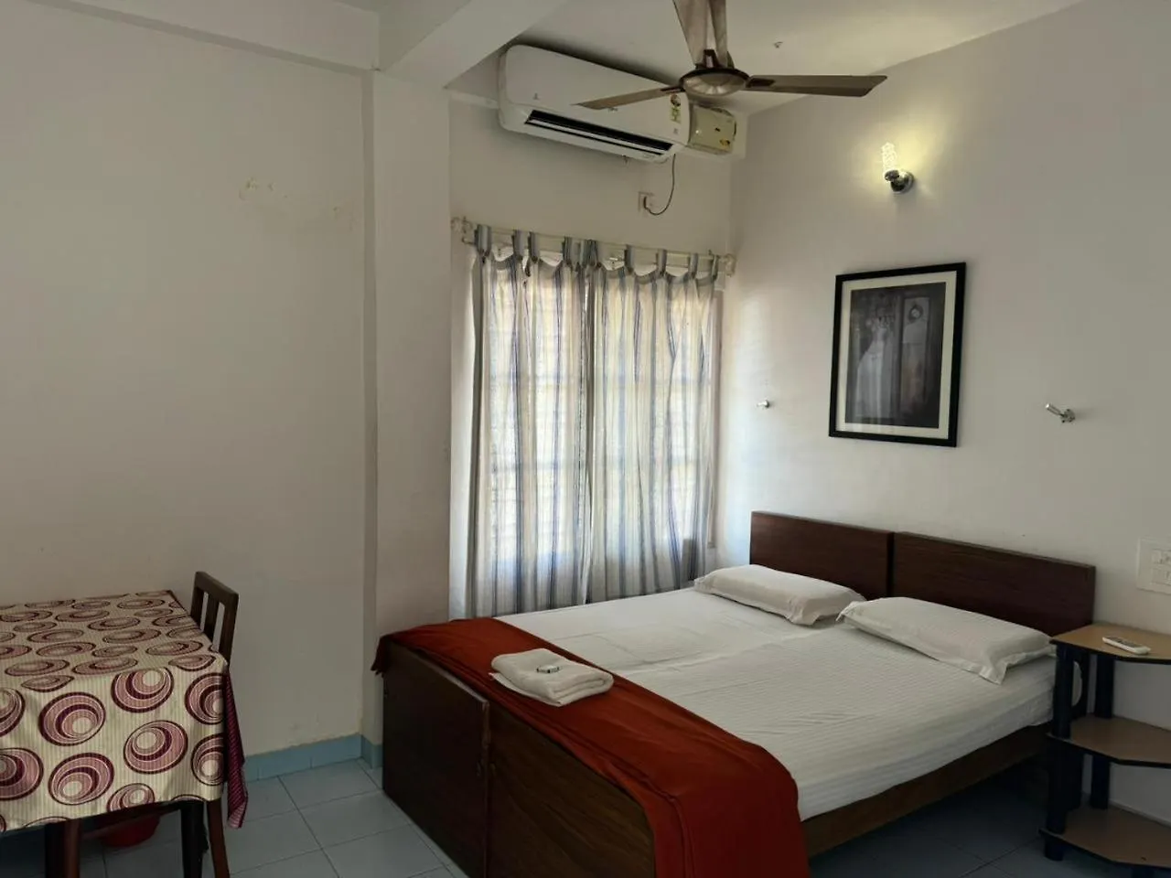 Aambal Residency Villa Kochi Lodge