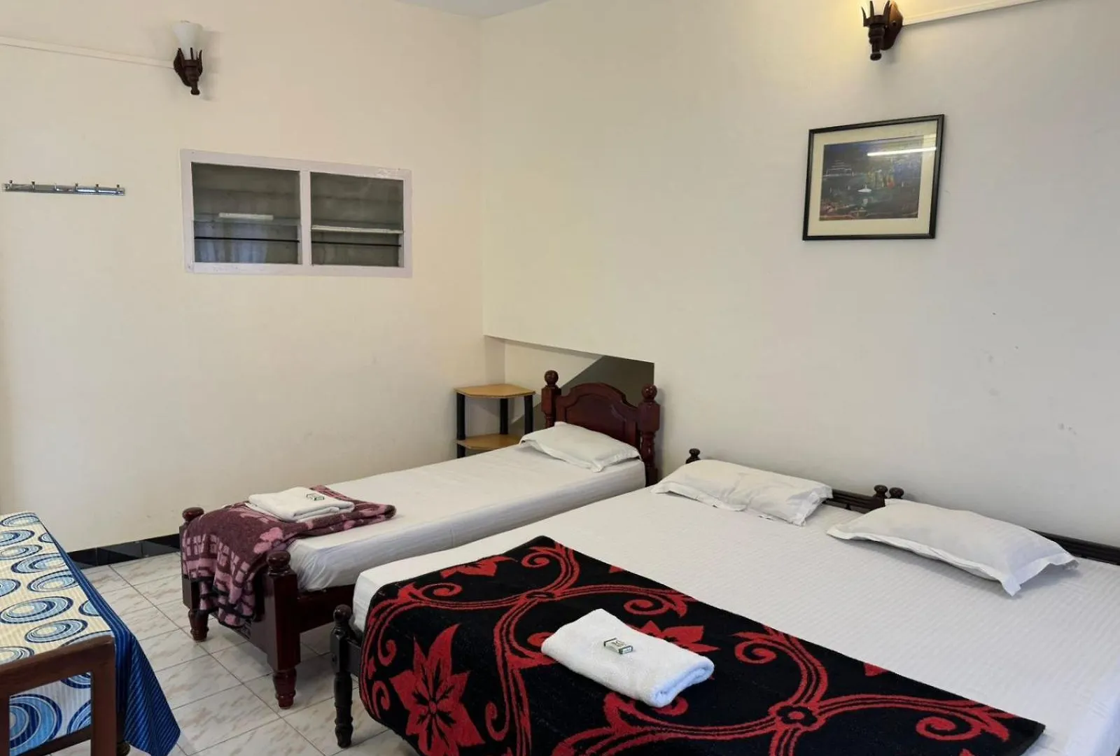 Lodge Aambal Residency Villa Kochi